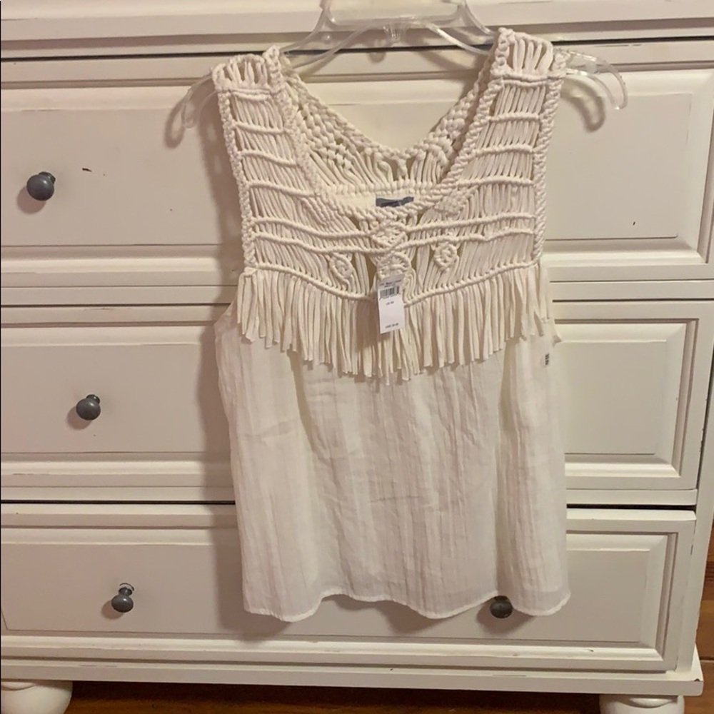 Aerie top